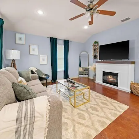 Tyler Medical District Oasis Villa
